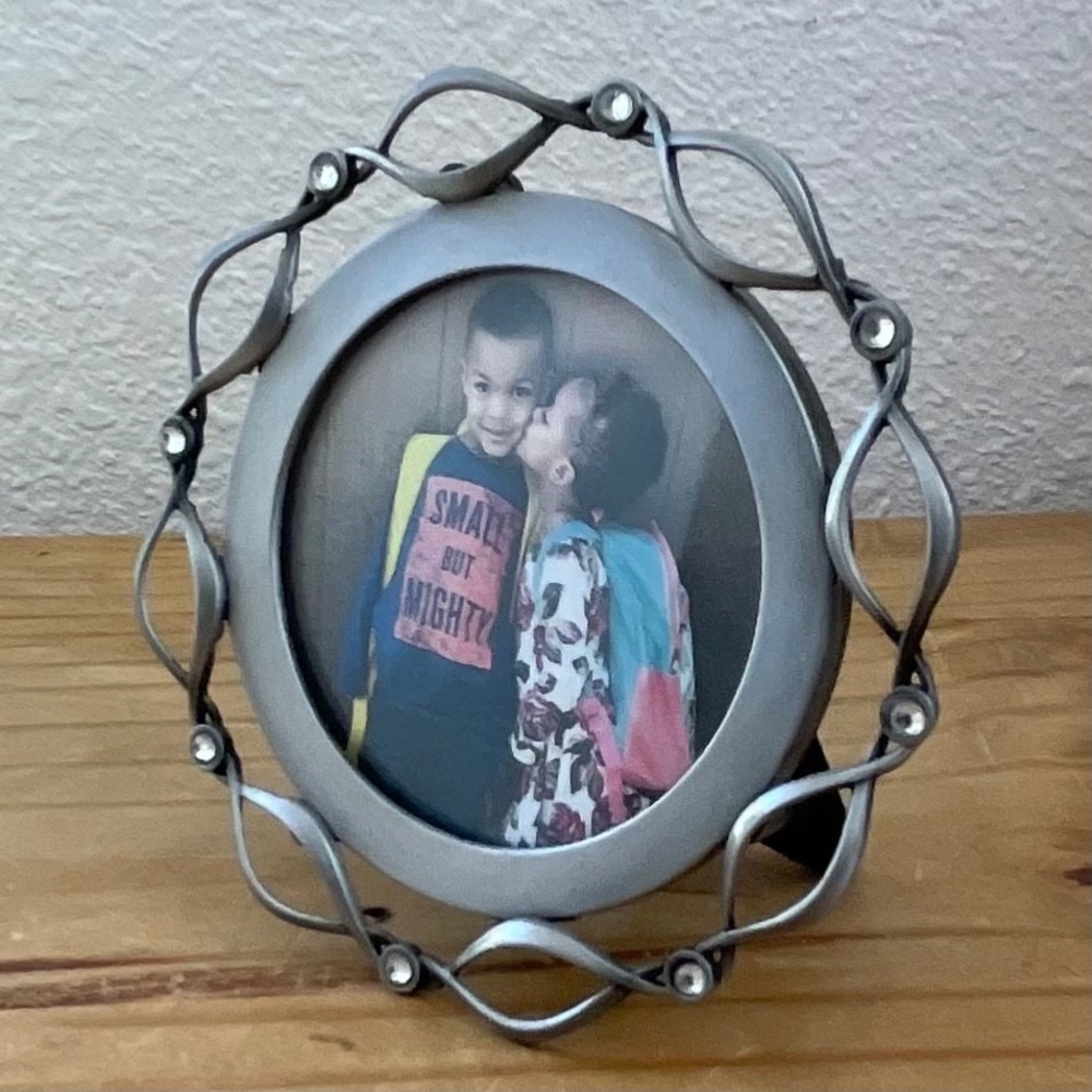 Fetco 4" Pewter Round Picture Frame with Rhinestones, Fits 3" Photo